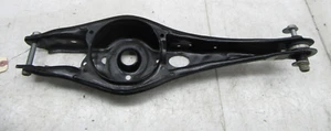 Volkswagen Golf 2015-2018 fabricante de equipos originales brazo de control inferior derecho 5QM505311 - Imagen 1 de 9