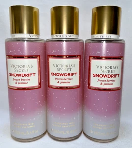 3 nebbia fragranza Snowdrift Frozen Berries & Jasmine Victoria Secret 8,4 fl oz - Foto 1 di 1