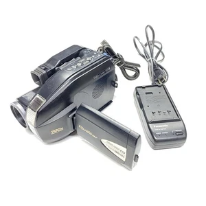 Quasar VM-L152 VHS-C Palmcorder 700x Digital Zoom / Charger No Battery Read - Picture 1 of 10