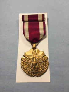 US Military Medal- Meritorious Service Medal, with Ribbon (Full size) - Picture 1 of 7