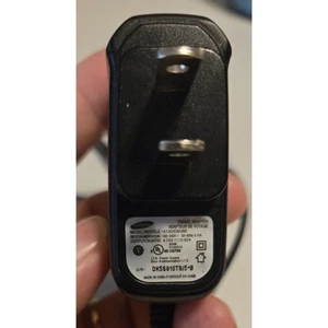Adaptador de corriente alterna Samsung ATADS30JBE cable cargador salida 4,75 V 0,55 A teléfono celular - Imagen 1 de 3