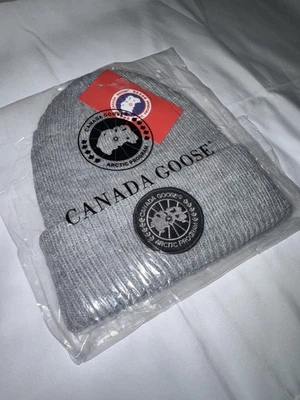 Canada Goose Men's Beanie Hat Grey With black Logo