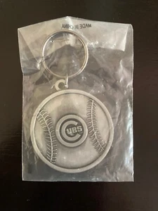 Chicago Cubs Baseball Keychain - 2007 Opening Day AT&T Wrigley Keyring NIP - Picture 1 of 4