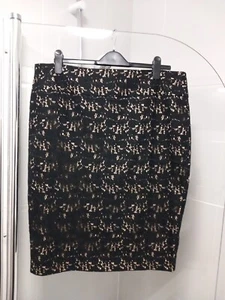 Skirt Size 18 Black Beige Swirls Floral Lace Pencil Knee Worn Once Wedding Etc - Picture 1 of 6