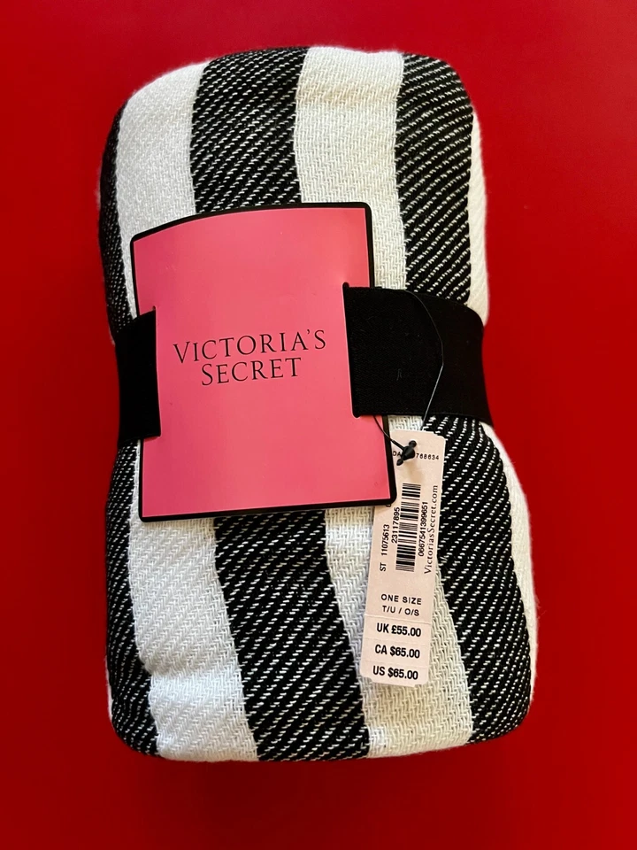 Victoria's Secret Throw Blanket Striped Beach Finge 50 x 60 Free Tote Bag - Image 1 of 4