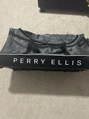 Perry Ellis大号滚轮行李袋 — 第 1/4 张图片