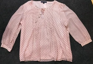 Tommy Hilfiger Women's Pin Tucked Pink Polkadot Blouse Size XL Keyhole Neck - Picture 1 of 9