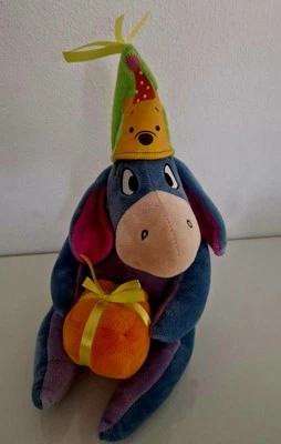 Esel I-aah mit Geschenk und Winnie Pooh Hut 33cm Kuscheltier - Disney Puppe - Bild 1 von 4