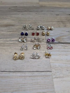 Lote de 15 aretes - flores corazones piedras preciosas - Imagen 1 de 8