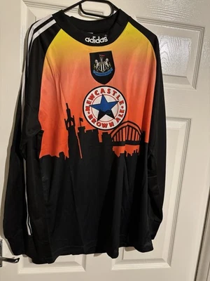 Excellent Newcastle Goalkeeper Shirt Retro With Tags adidas - Image 1 of 4