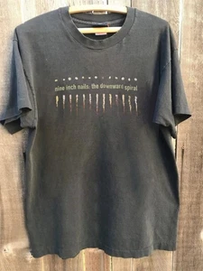 Camisa Espiral Descendente Clavos Nueve Pulgadas Años 2000 De Colección S-5XL Reimpresión - Imagen 1 de 5