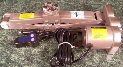 Electric CAR and TRUCK SCISSOR JACK 12 Volt with Case Heavy Duty 2,000 lb Cap sl - Image 1 of 2