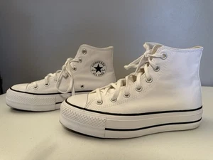 Size 8 Women's Converse Chuck Taylor High Platform White Trainers Lace Up Shoes - Picture 1 of 7