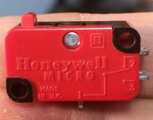 Honeywell V3-9115M Micro Switch - Bild 1 von 4