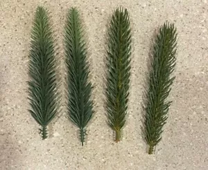 Navidad Invierno Verde Corto Pino Agujas Picas Juego de 4 Artesanía Floral NUEVO - Imagen 1 de 1