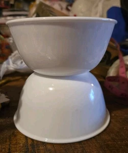 2 Corelle Winter Frost Weiß Tiefe Suppe Müsli Chili Schüsseln - 5 x 2-1/4" - Bild 1 von 2