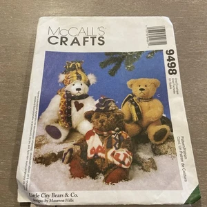 Oso de peluche artesanal McCall's 9498 patrón talla única pequeños osos de ciudad - Imagen 1 de 4