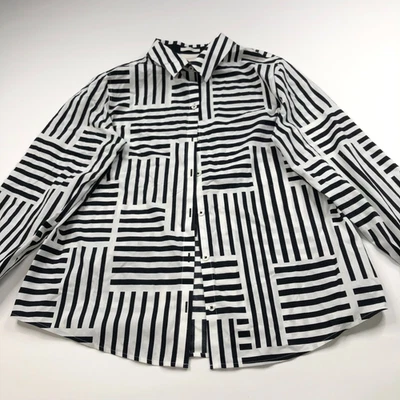 Chico's No Iron Size 2 100% Cotton Long Sleeve Geometric Shirt Black MINT - Image 1 of 4