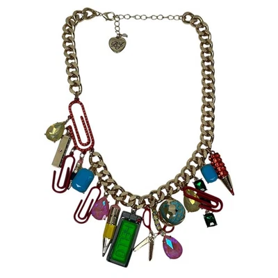 Ожерелье с подвеской учителя Betsey Johnson Back To School золотая цепочка  - Изображение 1 из 4
