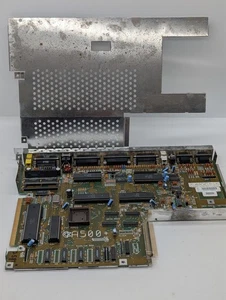 Amiga 500+ Mainboard (Rev. 8A) + Bleche + Schrauben ⭐2 Chips fehlen - 100% OK 👍 - Afbeelding 1 van 18