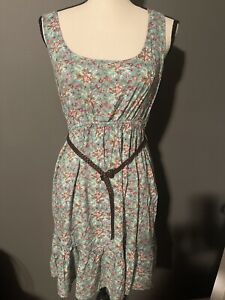 speechless dress size Large Sleeveless Floral With Belt