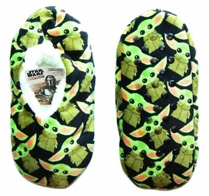 STAR WARS THE MANDOLORIAN Fuzzy Babba Slipper Socks Toddler Child 2T / 3T - Picture 1 of 3