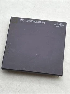 AS-IS *Motorola 68040 XC68040RC25M CPU 02E31F 25MHz PGA *1 Broke Pin - Picture 1 of 10
