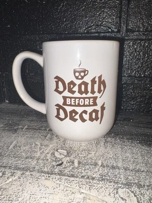 Taza "Muerte antes de descafeinado" de Royal Norfolk! Taza perfecta para bebedores de café Avid! Foto 1 de 4