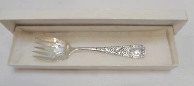 1847 Rogers FLORENTINE TWO 1892 ornate Renaissance style sardine serving fork - Image 1 of 4