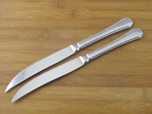 2er Set ZWEI Wallace CASINO Steakmesser 9 1/2" Indonesien Edelstahl Besteck - Bild 1 von 2