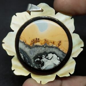 MALIGANO JASPER PICTURE AGATE LANSCAPE WITH MOTHER OF PEARL PENDANT 44X42 MM