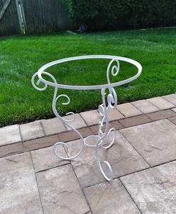 VTG Wrought Iron Indoor/Outdoor 18" Pedestal Table Base (needs glass top) - Picture 1 of 3