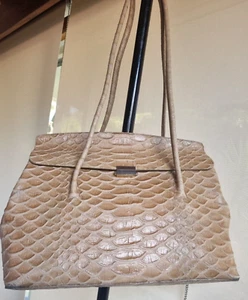 VINTAGE GILDA TONELLI SHOPPE BEIGE BAG 40X28X14CM PYTHON SKIN PATTERN RRP$520.00 - Picture 1 of 11