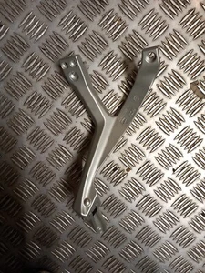 Ducati panigale 1199 1299 899 959 Appendiabiti poggiapiedi posteriore sinistro 8243181a Nuovo - Foto 1 di 2