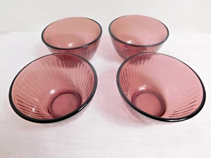F7 - Pyrex Corning USA Sculptured Cranberry 3 Cup ICECREAM Bowls Lot of 4 - Picture 1 of 5