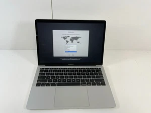 Apple MacBook Air 13,3" 2019 – i5 1,6GHz – 16GB RAM –256GB SSD– Sehr Gut Zustand - Bild 1 von 7