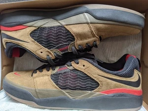 Nike SB Ishod Wair UK9.5 (verde oliva) - Imagen 1 de 8