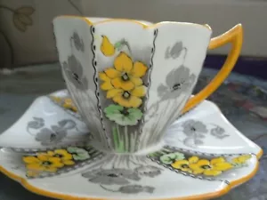 AN AMAZING SHELLEY, COFFEE CUP & SAUCER,QUEEN ANNE SHAPE,YELLOW VIOLETS PATTERN - Picture 1 of 5