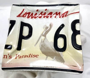 Louisiana License Plate Ash Tray Made by Prison Enterprises Preowned 6 X6 inches - Picture 1 of 9