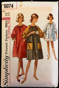 Small B 31 32 Morgenmantel Cover Up Simplicity 6074 Muster MuuMuu Hauskleid Vintage 60er - Bild 1 von 2