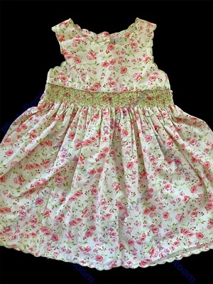 Polly Flinders usado en excelente estado/nuevo sin etiquetas? Vestido festoneado bordado calado verde/coral - 6 años Foto 1 de 4