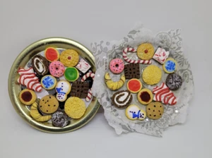 Handmade polymer clay Christmas treats refrigerator magnet *Set of 2* - Picture 1 of 4