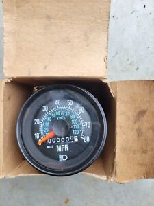 Mack Truck Speedometer Gauge . Mack 6MT337P1 25190937