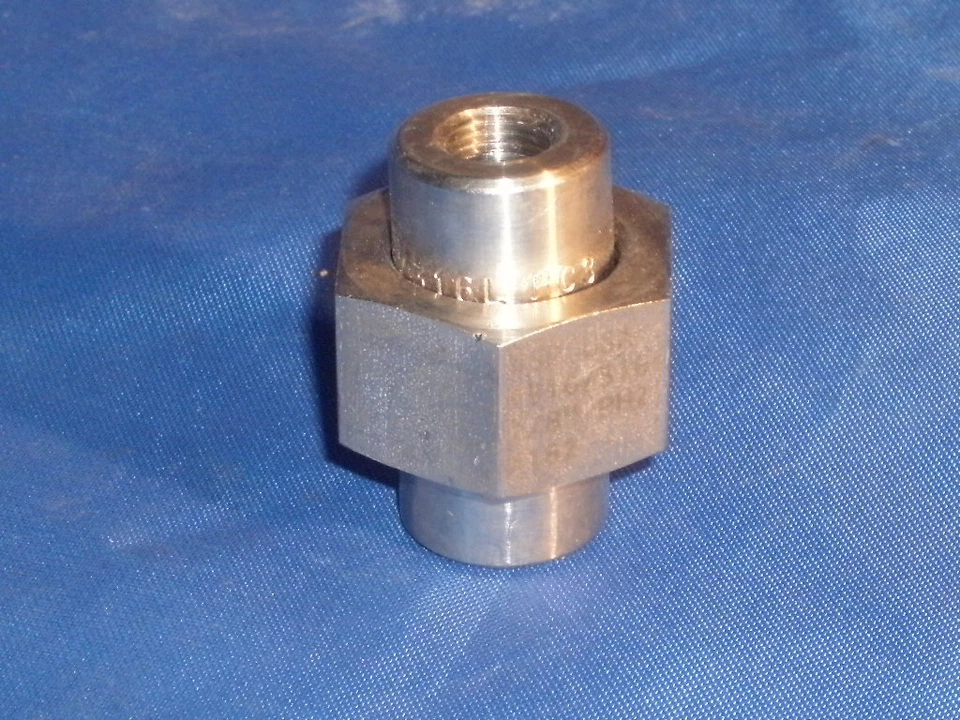 ASP 1/8" NPT HIGH PRESSURE PIPE UNION FITTING 316/316L STAINLESS STEEL 3000# - Image 1 of 1