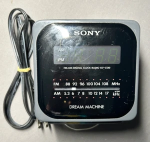Vintage Sony Dream Machine Cube AM/FM Radiowecker ICF-C120 - Bild 1 von 5
