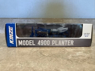 1/64 Kinze 4900 Planter 16 Row Die-cast - Image 1 of 4
