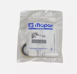Jeep Wrangler TJ 97-02 Mopar NOS OEM engranaje de dirección Pitman sello de eje 04470365 - Imagen 1 de 2