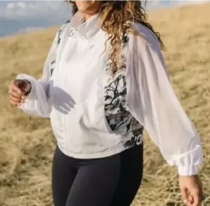 Neu mit Etikett Zyia Active leichte Jacke mit durchgehendem Reißverschluss Damen XXXL weiß Marmor Netz Wandern - Bild 1 von 7