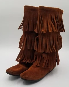 Minnetonka 3 Layer Fringe Moccasin Boots Rubber Soled Women's Size 6 Boho Hippie - Picture 1 of 4