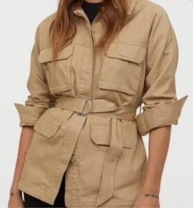 Agotado H&M Chaqueta utilitaria safari con cinturón caqui tostado dividido usada una vez S - Imagen 1 de 5